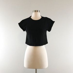 NWT Boohoo Black Crop Top